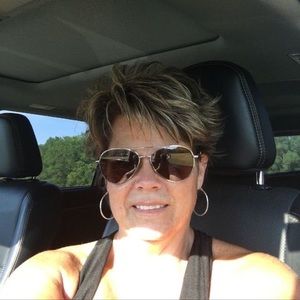 Meet your Posher, Jill